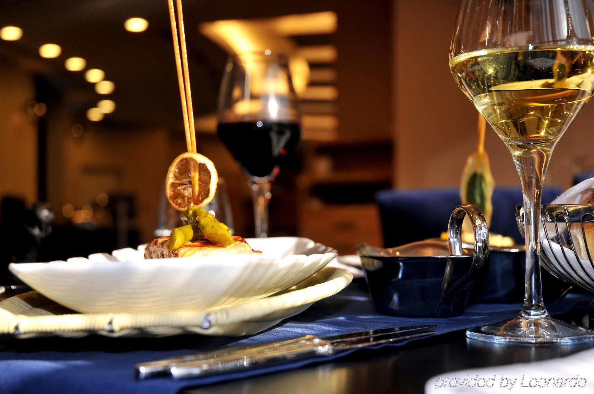 Grand Pasha Luxury Central Nicosia Hotel & Casino Restaurant photo